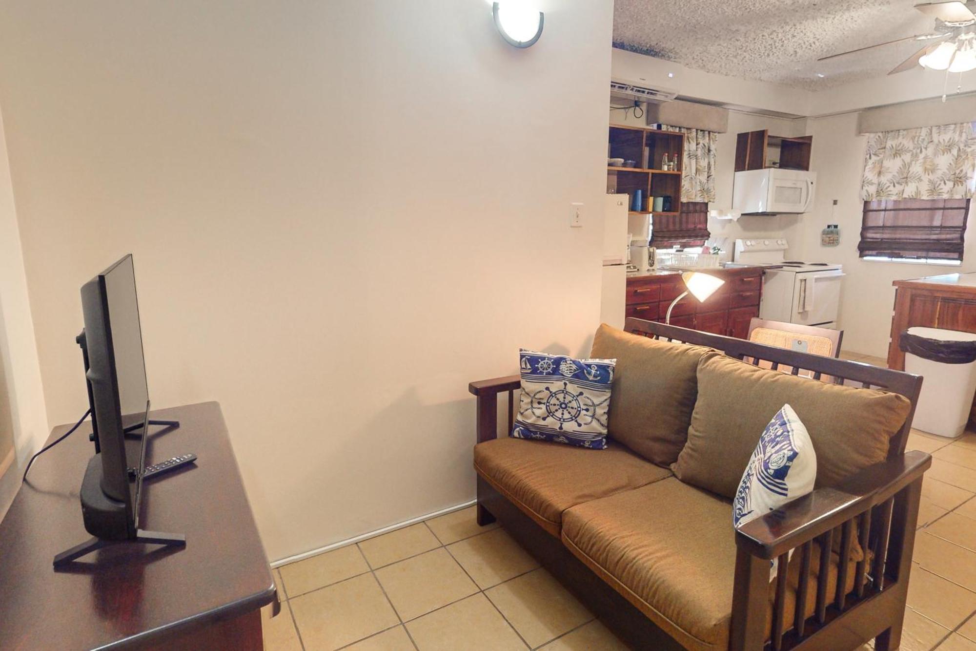 Hummingbird Home Suites San Pedro  Room photo