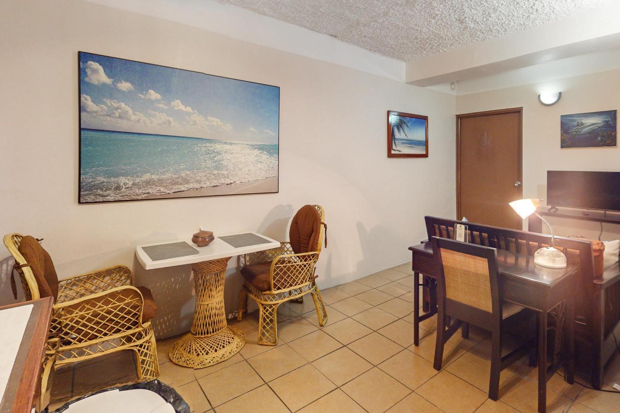 Hummingbird Home Suites San Pedro  Room photo